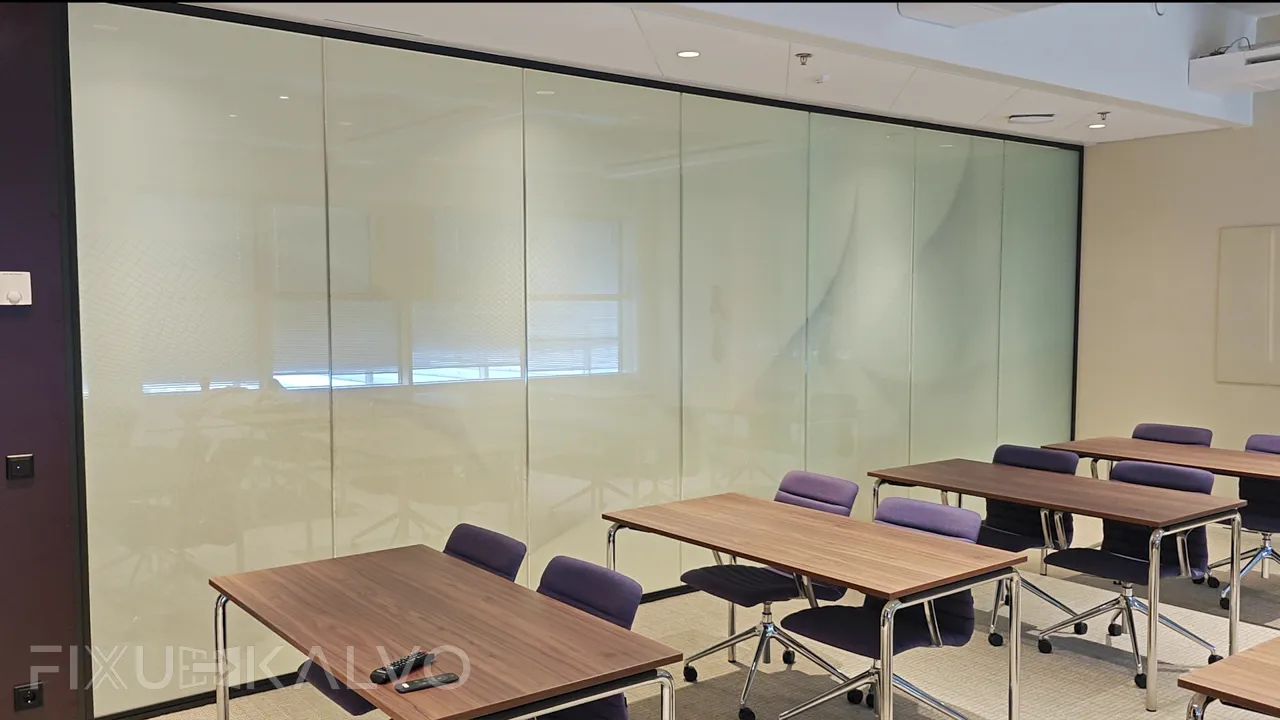 Älykalvot asennettuna Arkin toimistoon Keilaniemessä