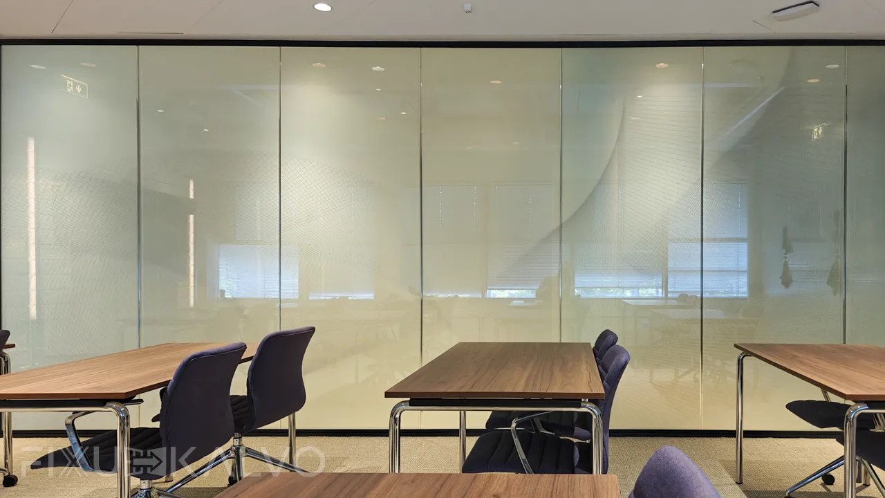 Älykalvot asennettuna Arkin toimistoon Keilaniemessä