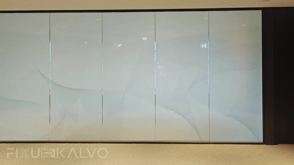 Älykalvot asennettuna Microsoftin toimistossa Keilaniemessä