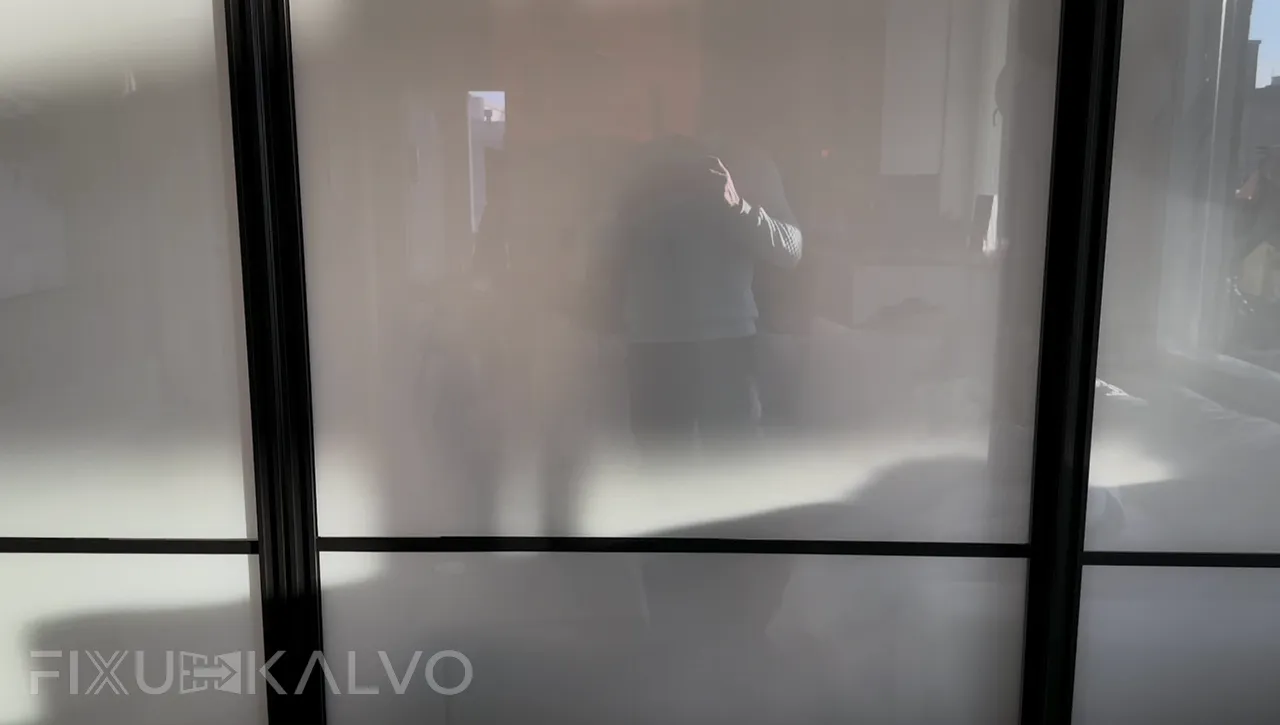 Älykalvot asennettu liukuoviin