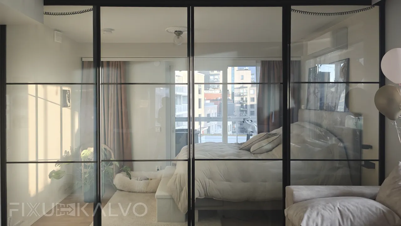 Älykalvot asennettu liukuoviin