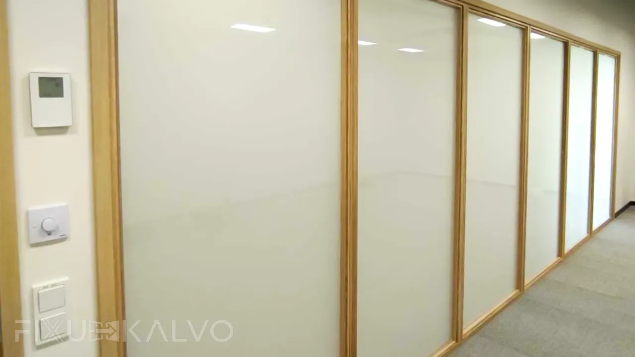 Älykalvot toimistossa