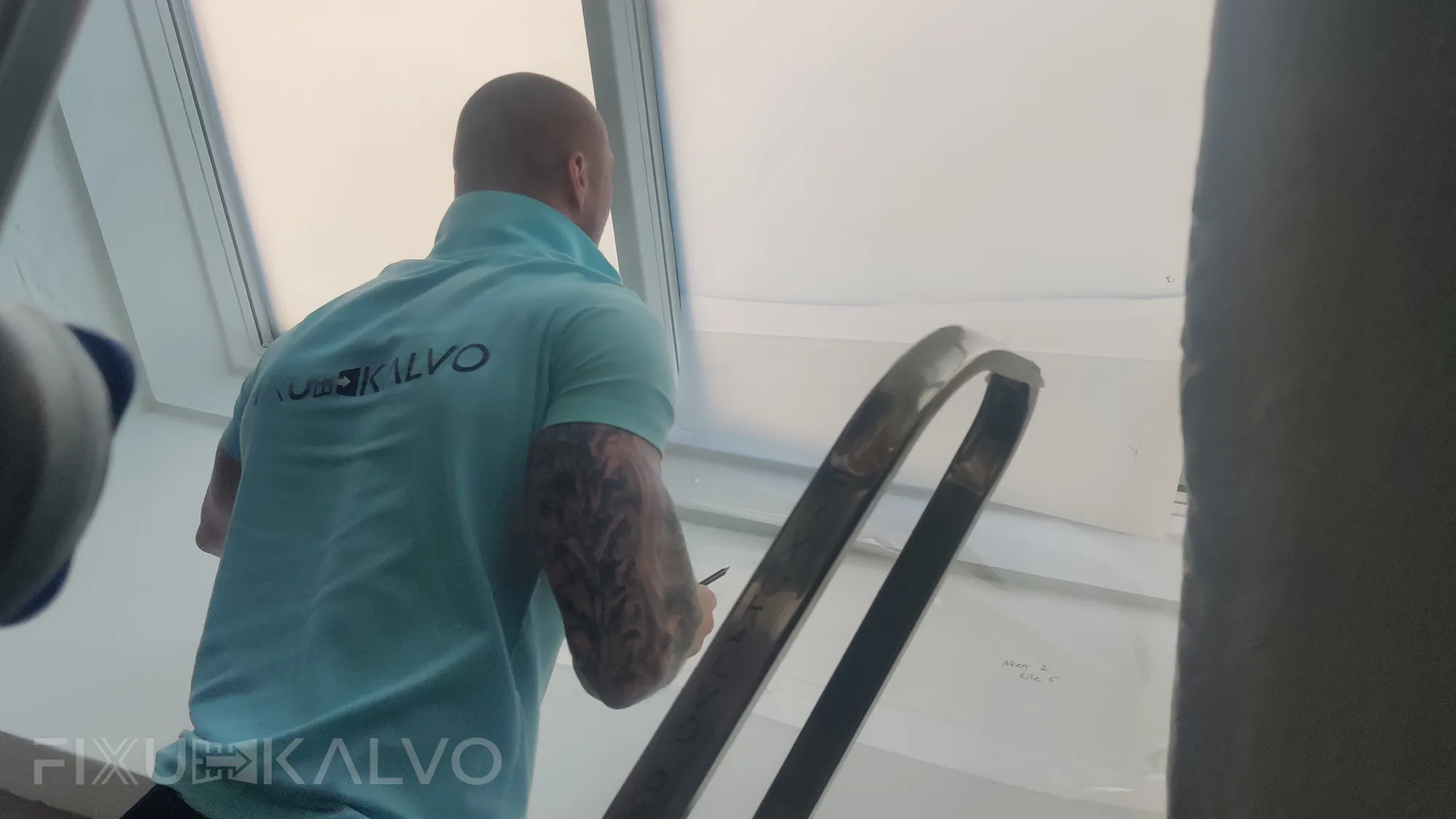 Älykalvojen asennustyö toimistoon